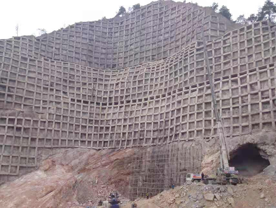 中铁五局开阳县环湖新区迎宾大道及天誉城爆破及边坡支护工程